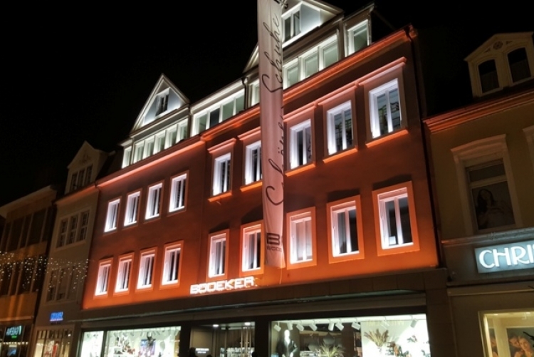 Jährliche Gebäudebeleuchtung in Speyer im Rahmen der weltweiten Aktion Orange the Wold 